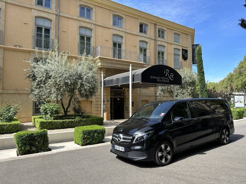Service de transport en limousine pour l’aéroport de Marseille Provence
