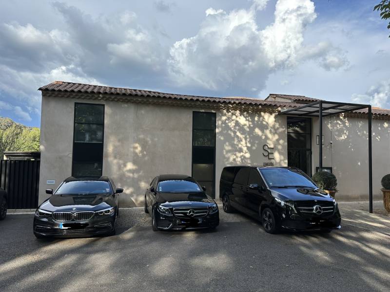 The Ease of Booking a Shuttle to Marseille Port